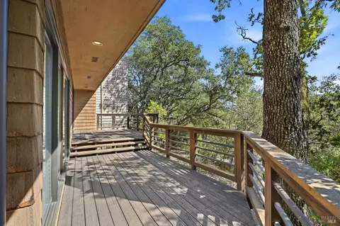 Exterior - 1672 Deer Run, Santa Rosa, CA 95405 photo 4 of 8