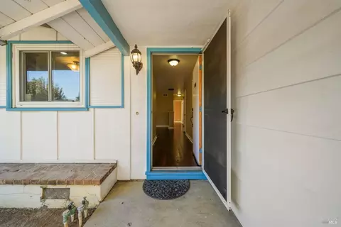 Entry Way - 1801 Sycamore Dr, Fairfield, CA 94533 photo 1 of 1