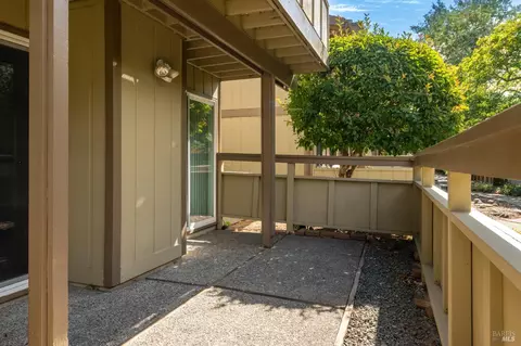 Exterior - 401 Pine St, Mill Valley, CA 94941 photo 9 of 10