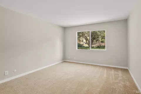 Bedroom - 401 Pine St, Mill Valley, CA 94941 photo 5 of 8