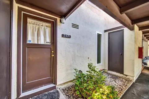 Exterior - 3471 Willis Dr, Napa, CA 94558 photo 7 of 8