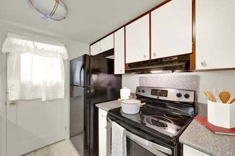 Kitchen - 3471 Willis Dr, Napa, CA 94558 photo 2 of 5