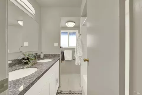 Bath - 3471 Willis Dr, Napa, CA 94558 photo 2 of 5
