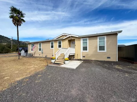 4051 Fisher Lake Dr, Redwood Valley, CA 95470