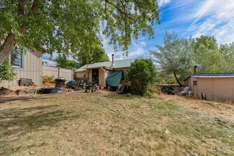 Exterior - 303-307 N Ash St, Adin, CA 96006 photo 6 of 11
