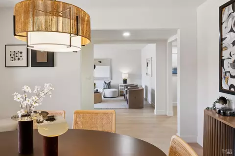 8 W Castlewood Dr, San Rafael, CA 94901