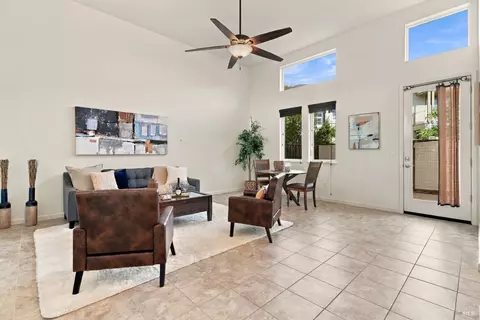 Living - 634 Jade St, Petaluma, CA 94952 photo 3 of 3