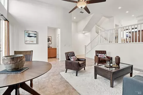 634 Jade St, Petaluma, CA 94952