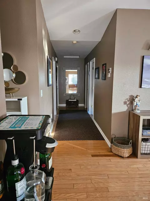 Entry Way - 919 Lighthouse Ct, Vallejo, CA 94590 photo 1 of 2