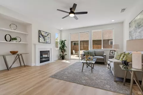 Living - 129 Picasso Dr, Oakley, CA 94561 photo 1 of 2