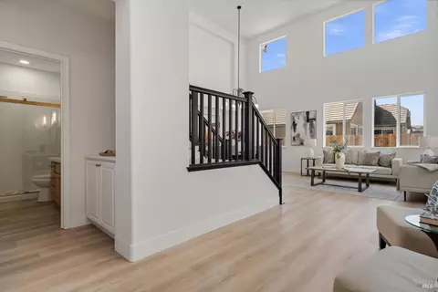Entry Way - 129 Picasso Dr, Oakley, CA 94561 photo 2 of 2