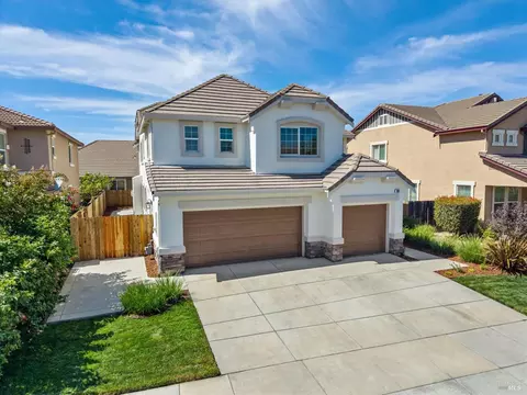 Exterior - 129 Picasso Dr, Oakley, CA 94561 photo 2 of 6