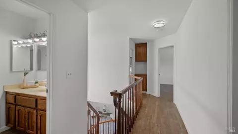 Entry Way - 140 Shetland Ct, Vallejo, CA 94591 photo 3 of 4