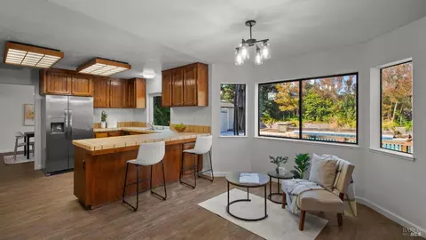 Kitchen - 140 Shetland Ct, Vallejo, CA 94591 photo 8 of 8