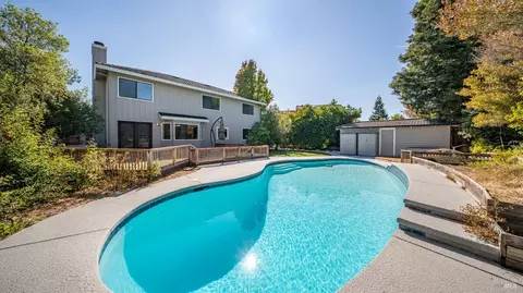 Exterior - 140 Shetland Ct, Vallejo, CA 94591 photo 23 of 30
