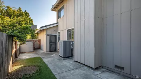 Exterior - 140 Shetland Ct, Vallejo, CA 94591 photo 30 of 30