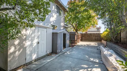 Exterior - 140 Shetland Ct, Vallejo, CA 94591 photo 27 of 30