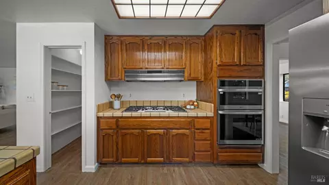 Kitchen - 140 Shetland Ct, Vallejo, CA 94591 photo 4 of 8