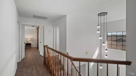 Entry Way - 140 Shetland Ct, Vallejo, CA 94591 photo 4 of 4