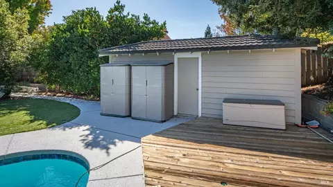 Exterior - 140 Shetland Ct, Vallejo, CA 94591 photo 20 of 30