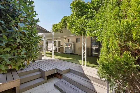Exterior - 25 Sereno Pl, Vallejo, CA 94589 photo 4 of 12