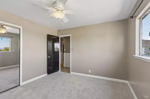 Bedroom - 25 Sereno Pl, Vallejo, CA 94589 photo 4 of 8