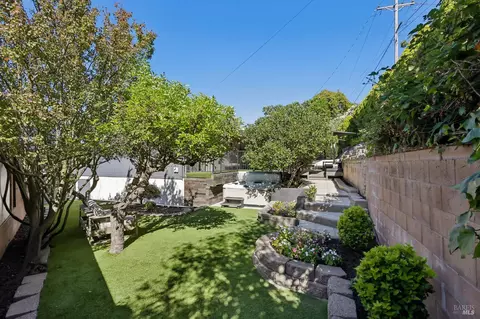 Exterior - 25 Sereno Pl, Vallejo, CA 94589 photo 9 of 12