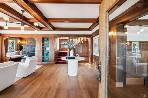 Entry Way - 47 Bulkley Ave, Sausalito, CA 94965 photo 1 of 3