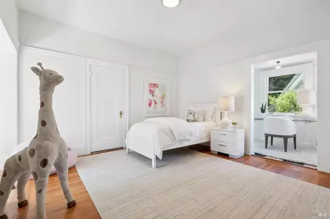 Bedroom - 47 Bulkley Ave, Sausalito, CA 94965 photo 8 of 9