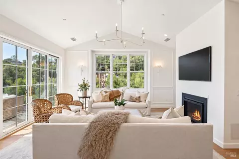 187 Sacramento Ave, San Anselmo, CA 94960