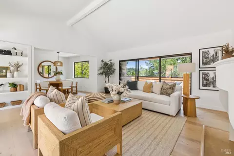 5 Escalle Ln, Larkspur, CA 94939