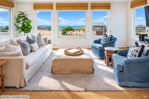 5280 Las Flores Rd, Bodega Bay, CA 94923