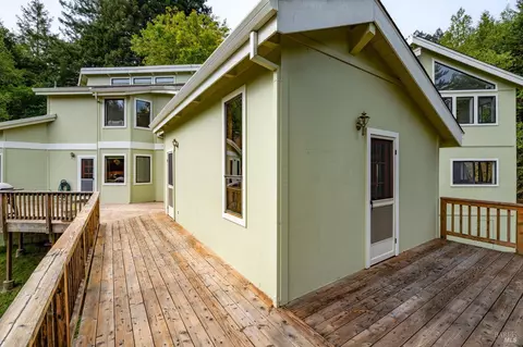 Exterior - 819 Jonive Rd, Sebastopol, CA 95472 photo 13 of 20