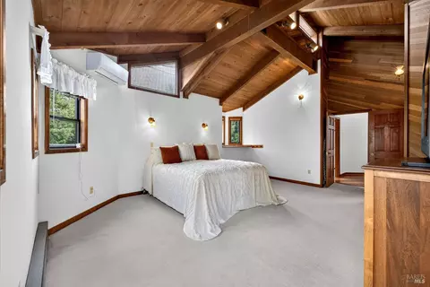 Bedroom - 819 Jonive Rd, Sebastopol, CA 95472 photo 8 of 8