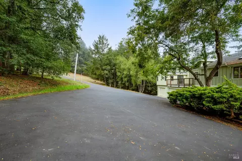 Exterior - 819 Jonive Rd, Sebastopol, CA 95472 photo 4 of 20