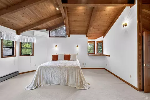 Bedroom - 819 Jonive Rd, Sebastopol, CA 95472 photo 5 of 8
