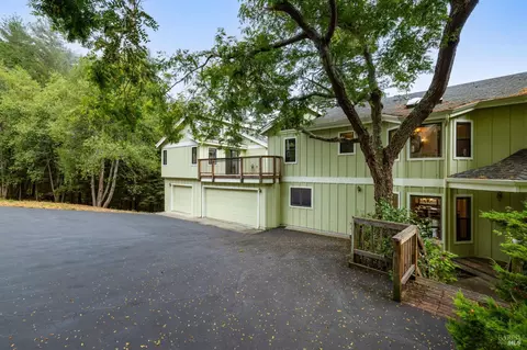 Exterior - 819 Jonive Rd, Sebastopol, CA 95472 photo 5 of 20