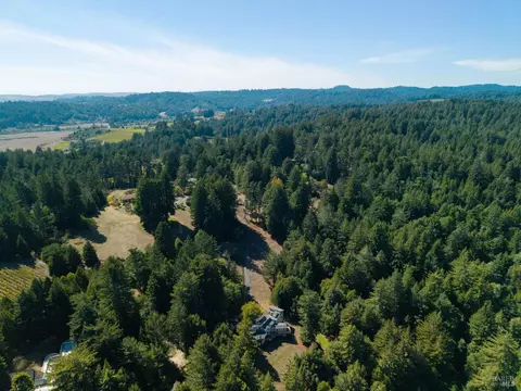 View/Area - 819 Jonive Rd, Sebastopol, CA 95472 photo 5 of 6