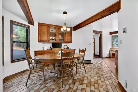 Dining - 819 Jonive Rd, Sebastopol, CA 95472 photo 1 of 4