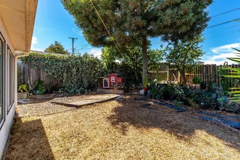 Exterior - 419 Annette Ave, Vallejo, CA 94591 photo 7 of 19