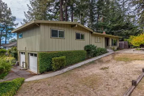 Exterior - 1691 Crane Rd, Ukiah, CA 95482 photo 1 of 6