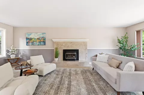 Living - 1691 Crane Rd, Ukiah, CA 95482 photo 3 of 4