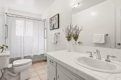 Bath - 1691 Crane Rd, Ukiah, CA 95482 photo 3 of 3