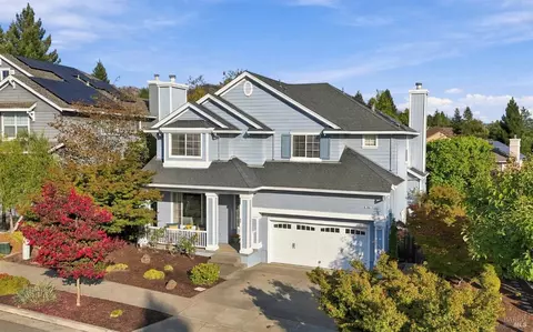 1440 Nighthawk Dr, Santa Rosa, CA 95409