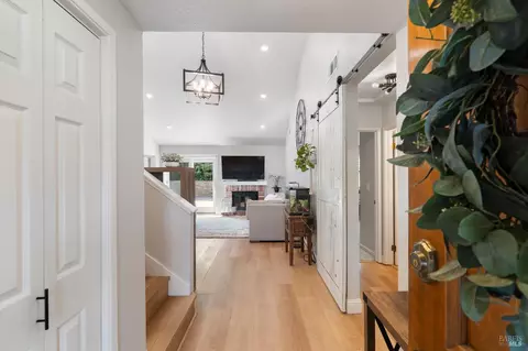 426 Lilac Ct, Benicia, CA 94510