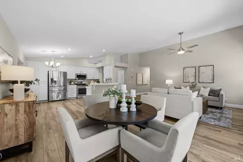 Dining - 3585 Tassajara Ct, Fairfield, CA 94533 photo 3 of 3