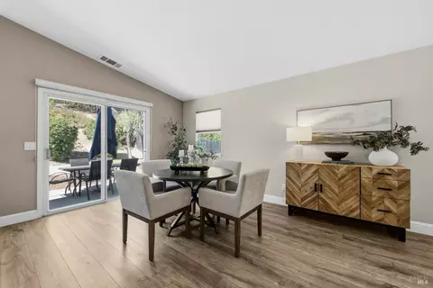 Dining - 3585 Tassajara Ct, Fairfield, CA 94533 photo 2 of 3