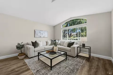 Living - 3585 Tassajara Ct, Fairfield, CA 94533 photo 1 of 2