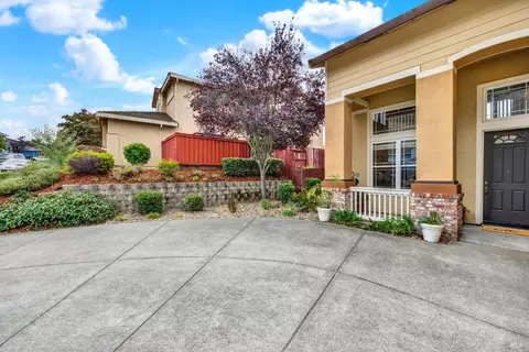 Exterior - 5827 Cabernet Dr, Vallejo, CA 94591 photo 12 of 31
