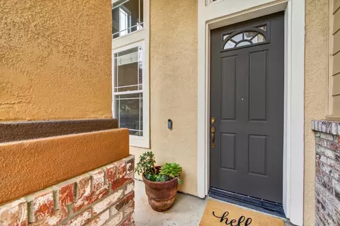 Entry Way - 5827 Cabernet Dr, Vallejo, CA 94591 photo 1 of 7
